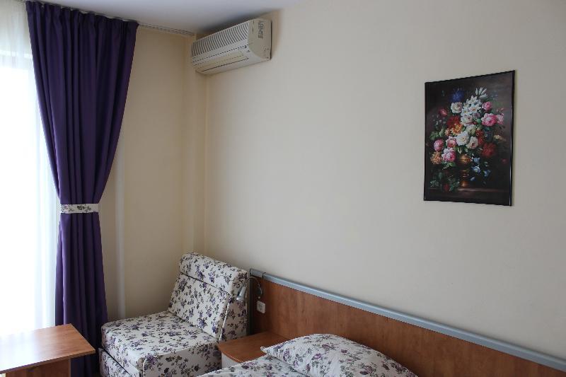 Atol Hotel 3*